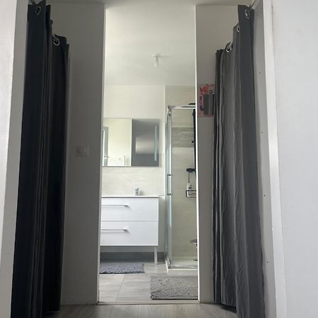 Maison Familiale Dans Un Quartier Calme Villecresnes Exterior foto
