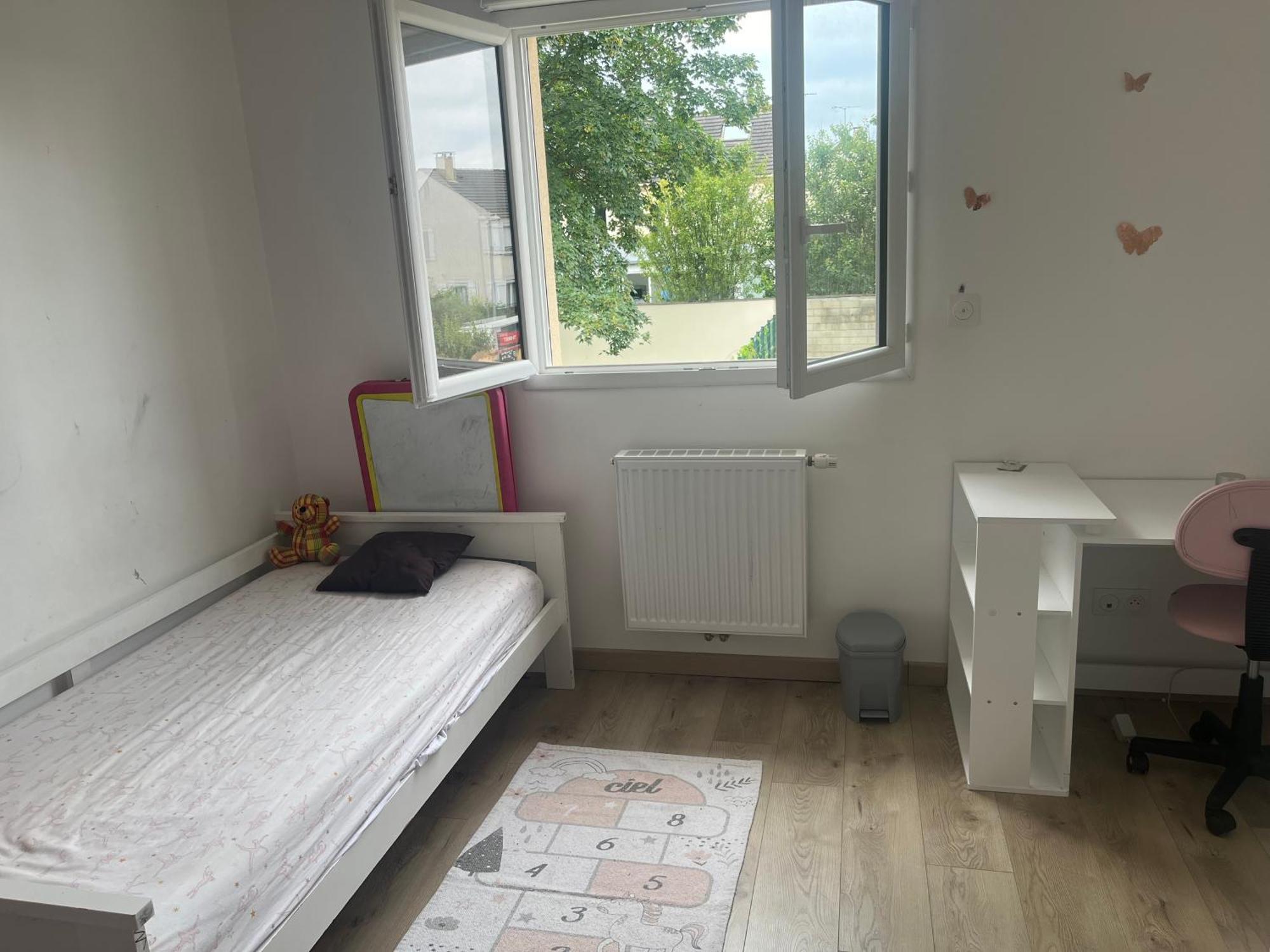 Maison Familiale Dans Un Quartier Calme Villecresnes Exterior foto
